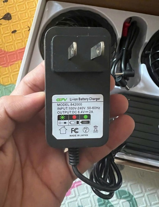 Áo Điều Hòa Gifv 20 Nhật Bản – Pin Khủng, Làm Mát Tức Thì